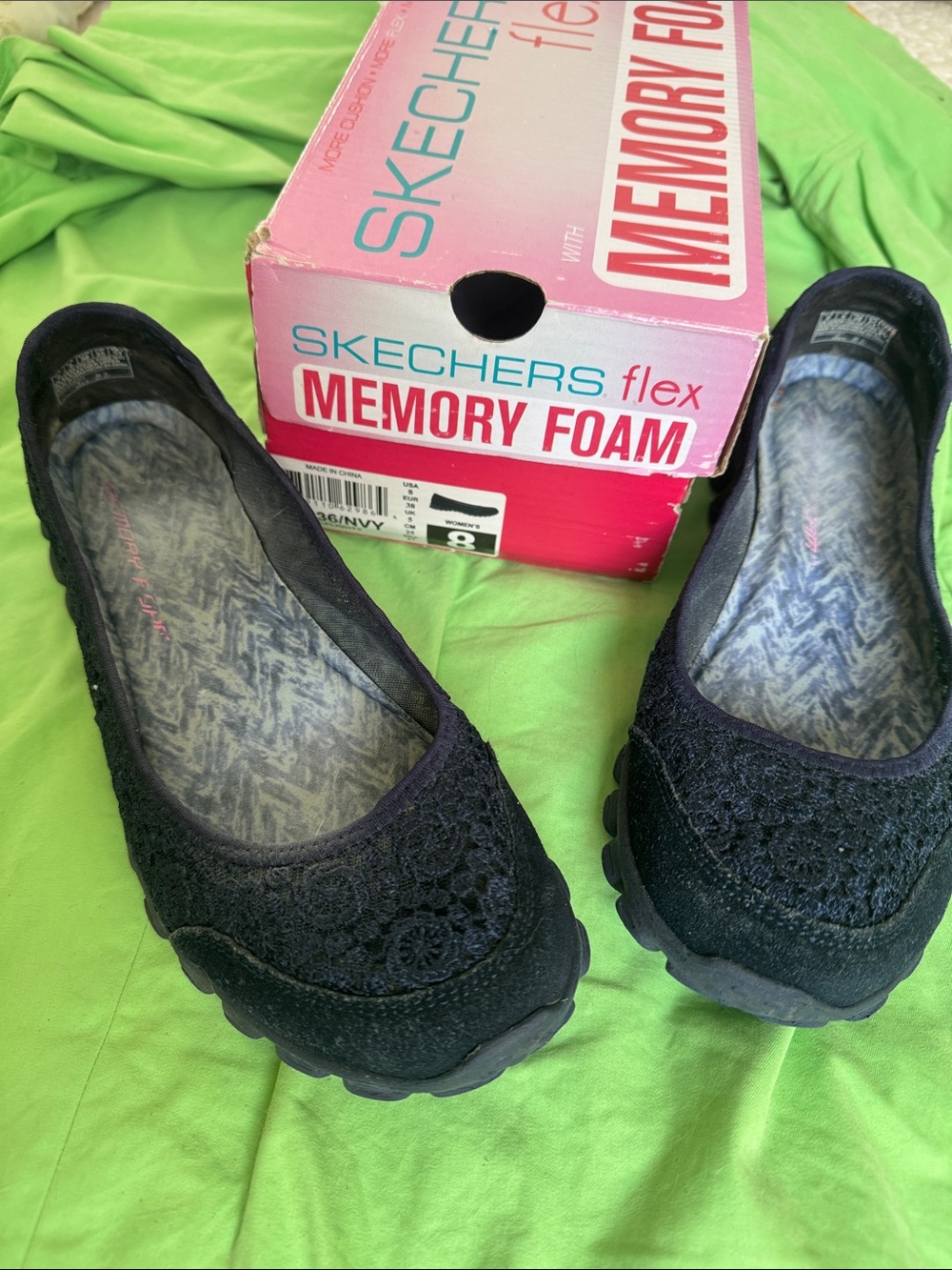 Skechers Women's Navy Lace Ballet Flats with Memory Foam Insoles, size 8